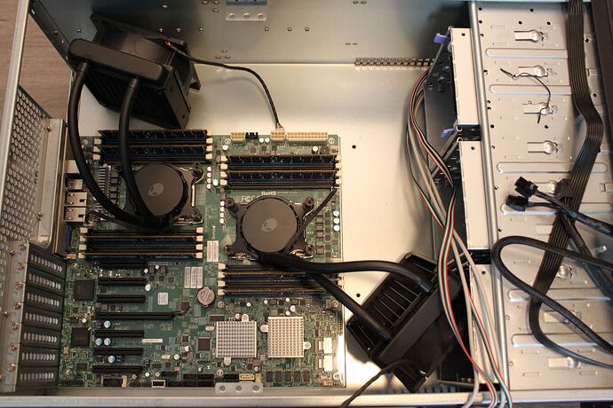 mobo-in-case